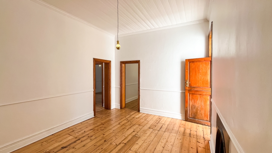 3 Bedroom Property for Sale in Wynberg Upper Western Cape